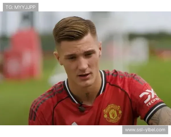 曼联2-2伯恩利，谢什科双响难救主遭副班长逼平