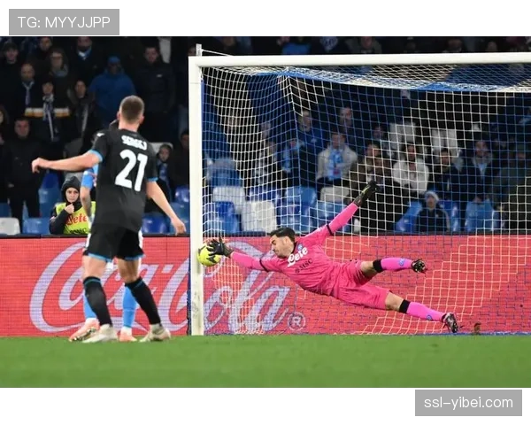 那不勒斯对阵拉齐奥，奥斯梅恩进球后展示为生病儿童祝福的T恤